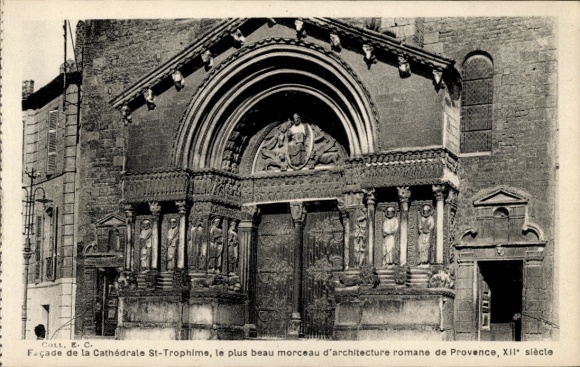 CPA Arles Bouches du Rhône, Façade de la Cathédrale St-Trophime