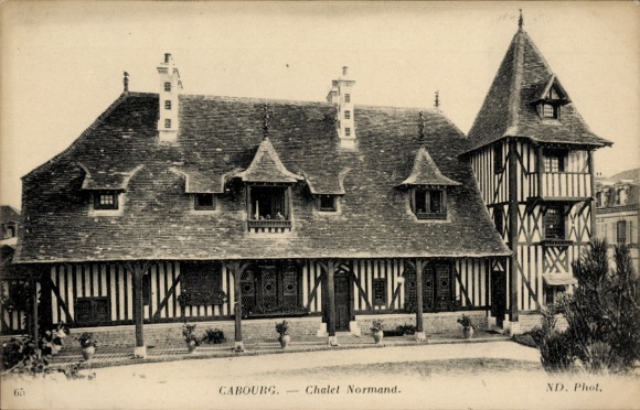 Photo Postcard Hamersleben Am Großen Bruch Börde, half-timbered house