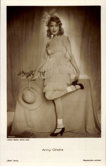 Postcard Actress Anny Ondra, Portrait, Hat
