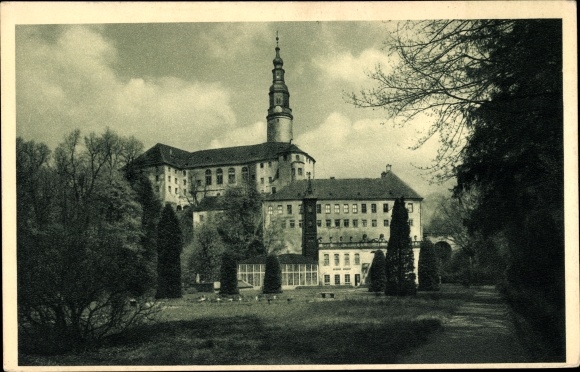 Ak Weesenstein Müglitztal Sachsen, kasteel Weesenstein vanuit het kasteelpark