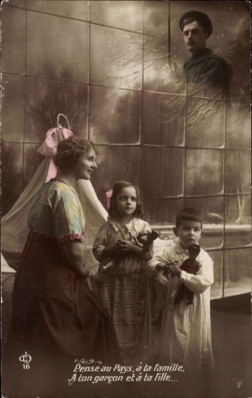 Postcard Think of the country, of your family, of your boy and your girl, French soldier