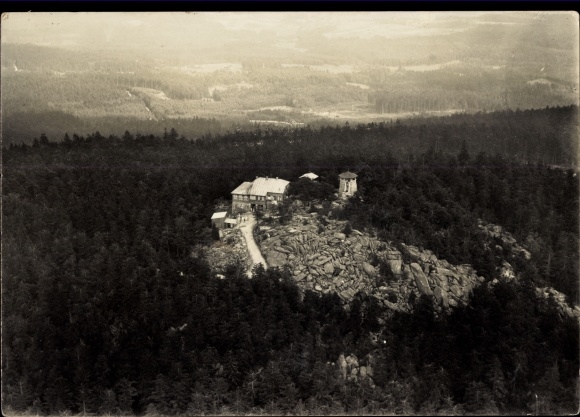 Postcard Wunsiedel in the Fichtelgebirge of Upper Franconia, Kösseine, aerial view
