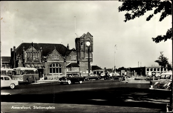 Postcard Amersfoort Utrecht Niederlande, Stationsplein
