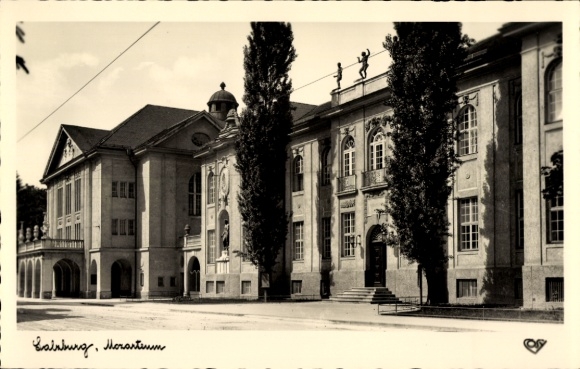 Ak Salzburg in Österreich, Salsburg, Morantium, Musik Hochschule, Gebäude mit Bäumen