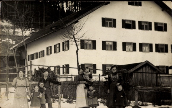 Foto Ak Schotten im Vogelsbergkreis Hessen, Ortspartie, Anwohner