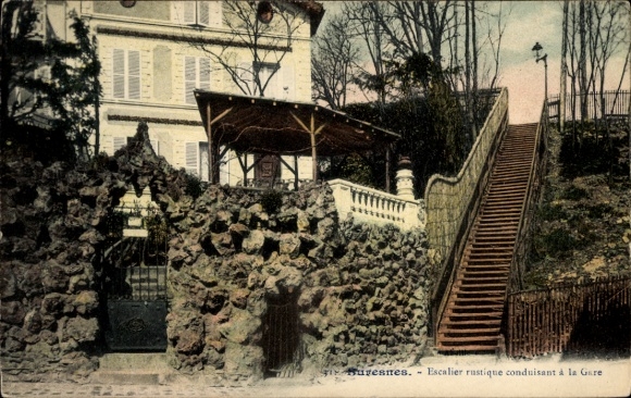 CPA Suresnes Hauts-de-Seine, Escalier rustique conduisant à la Gare