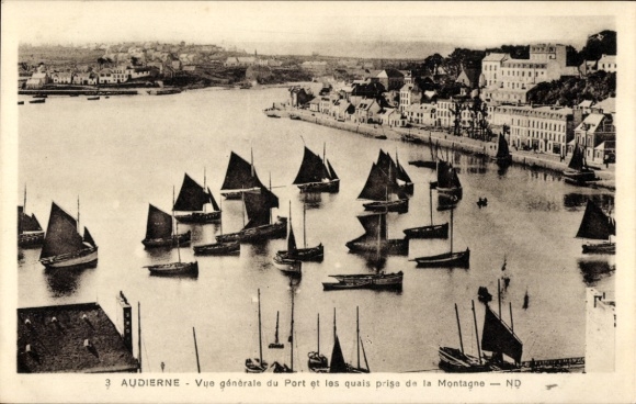 Ak Audierne Finistère, Hafenansicht, Segelboote, Häuser am Ufer, ruhiges Wasser