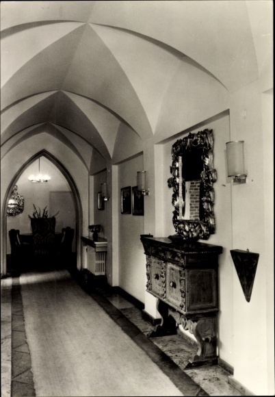 Ak Kloster Insel Hiddensee in der Ostsee, Gerhardt Hauptmann Gedächtnisstätte, Kreuzgang