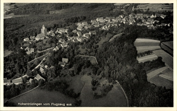 Ak Hohentrüdingen Heidenheim Mittelfranken, Hohentrüdingen vom Flugzeug aus, kleines Dorf mit ...