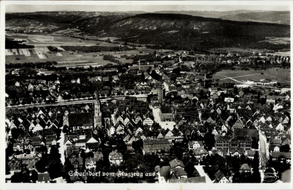 Ak Schorndorf im Remstal Württemberg, Luftaufnahme von   Gebäude, weite Landschaft im Hintergrund