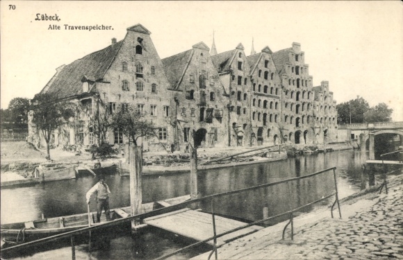 Postcard Hanseatic City of Lübeck, Old Traven Warehouses, Waterway, Buildings