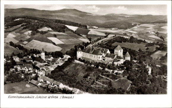 Ak Wörth an der Donau Oberpfalz Bayern, Luftaufnahme von Schloss Wörth, Eisenbahnschule, Landscha