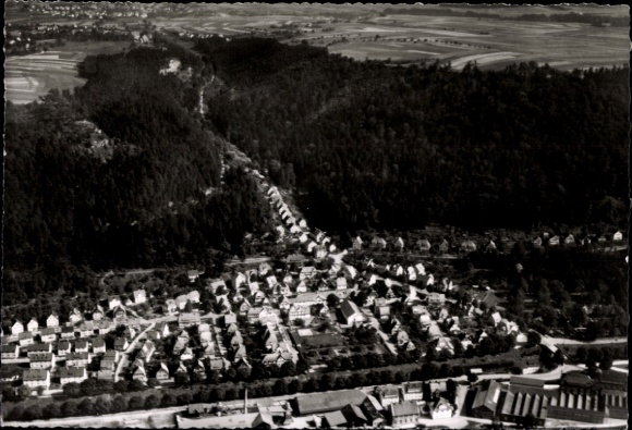 Ak Oberndorf am Neckar, Luftaufnahme von  Wohnsiedlung, Wald, Felder