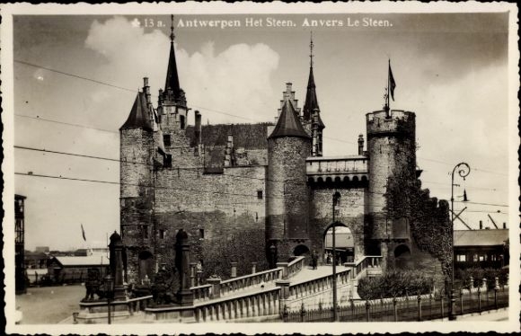KP Antwerpia Flandria, zamek, Het Steen, twierdza