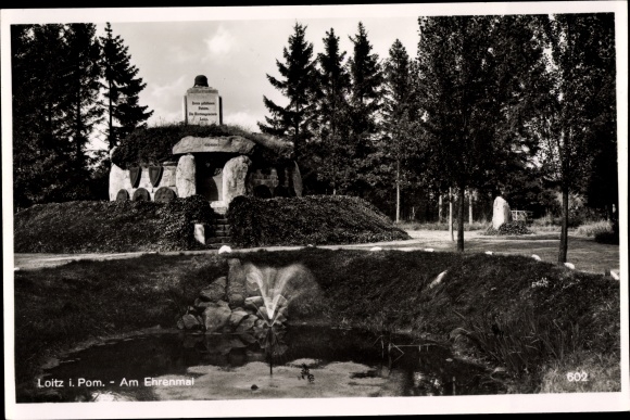 Postcard Loitz in Western Pomerania, at the memorial