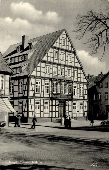 Postcard Burgdorf in the Hanover region, town hall, half-timbered house, architecture