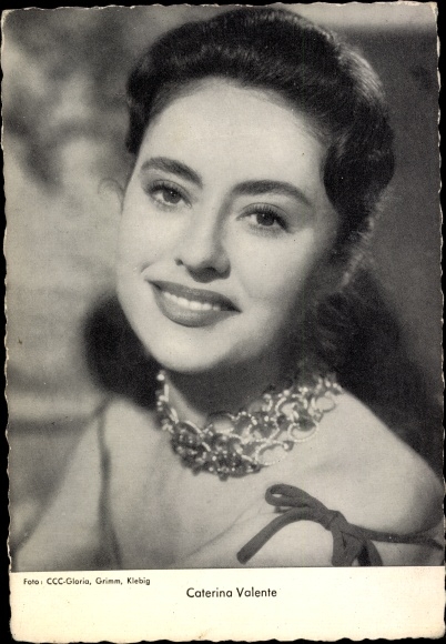 Postcard actress Caterina Valente, portrait