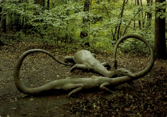 Ak Kleinwelka Bautzen in Lausitz, Dinosaur Park, Tanystrofeus en Nothosaurus