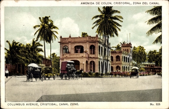 Ak Cristóbal Panama, Avenida de Colon, Columbus Avenue,  Kanalzone, Palmen, Kutschen