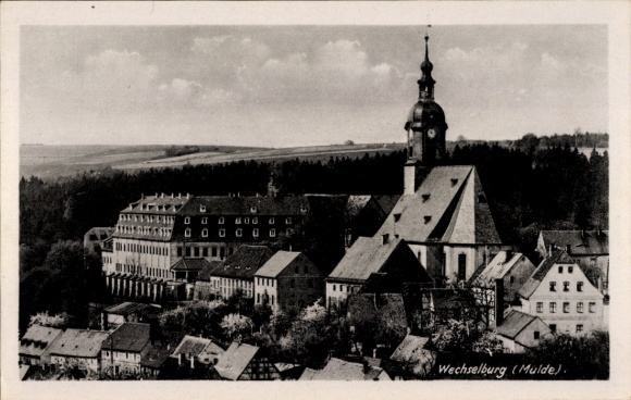Ak Wechselburg in Sachsen, Stadtansicht von  Kirche, umliegende Landschaft,  Bauten