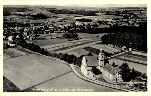 Ak Neustadt an der Waldnaab, Fliegeraufnahme, St. Felix