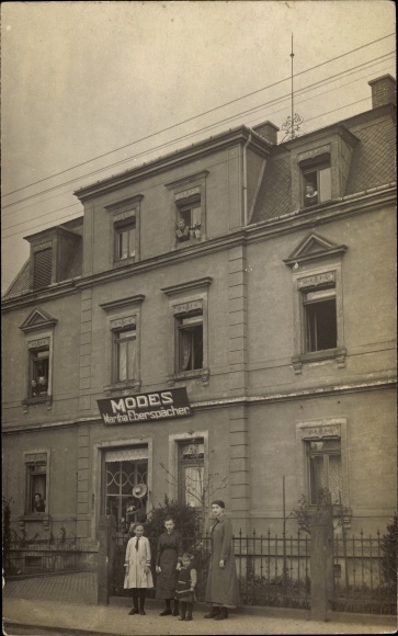 foto Ak Dresden Leuben, Modes shop, Martha Eberspacher, Stephensonstraße 52, Grandma Lisbeth