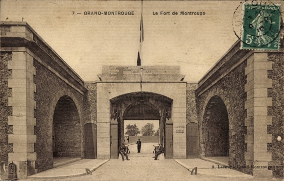 Postcard Grand-Montrouge Hauts de Seine, Le Fort de Montrouge