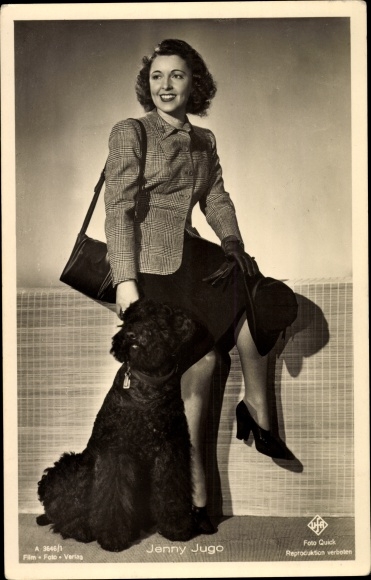 Postcard actress Jenny Jugo, dog