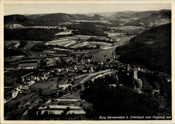 Ak Erlenbach bei Dahn in der Pfalz, Burg Berwartstein, Fliegeraufnahme