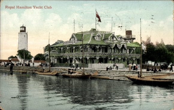 Postcard Hamilton Bermuda, Royal Hamilton Yacht Club, building with flags, waterfront, ships