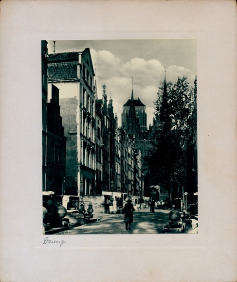 Photo 1880, Gdańsk Gdańsk, street view, church towers St. Mary&#39;s Church