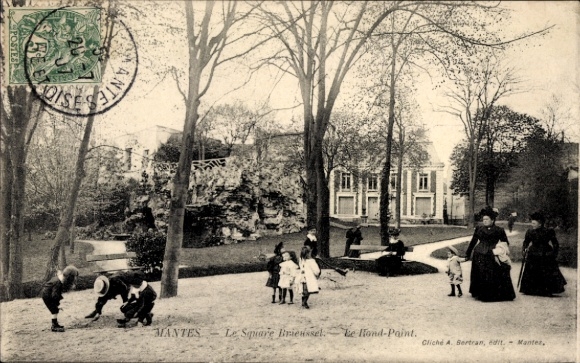 Ak Mantes Yvelines, Le Square Brieussel, Le Rond-Point