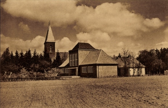 Postcard Idstedt in Schleswig Holstein, memorial hall and church