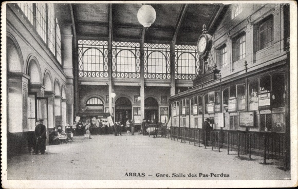 Postcard Arras Pas de Calais, Station, Salle des Pas Perdus, Bahnhof, Innenansicht