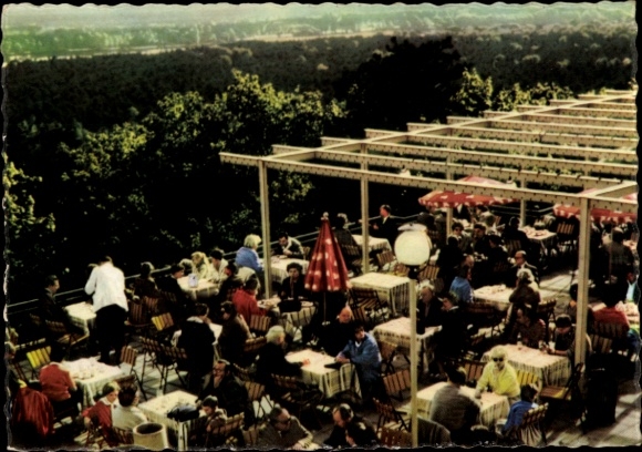 Ak Berlin Köpenick, Blick auf die Gaststätte am Müggelturm, Terrasse