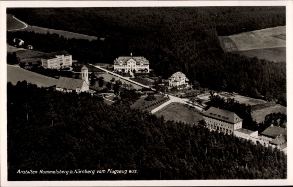 Ak Rummelsberg Schwarzenbruck in Mittelfranken Bayern, Anstalten, Fliegeraufnahme