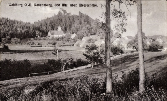 PC Waldburg in Württemberg, landscape with hills, houses, trees, PC