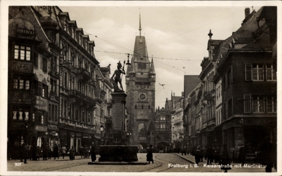 Postcard Freiburg im Breisgau, Kaiserstraße, Martinstor