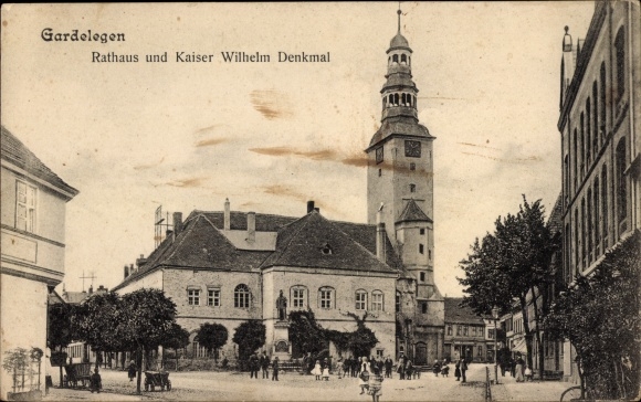 KP Gardelegen w Altmark, ratusz, pomnik cesarza Wilhelma