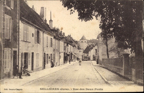 Ak Sellieres Jura, Straße Rue des Deux-Ponts, Häuserreihe, ländliche Szenerie