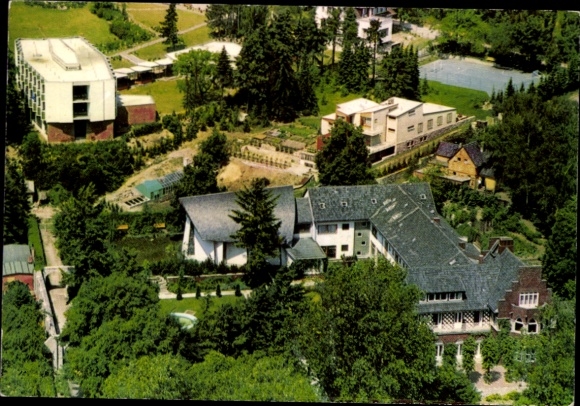Ak Berlin Spandau Kladow, Insel Imchen, Luftaufnahme eines Gebäudes, Garten, Bäume, ruhige Umgebu