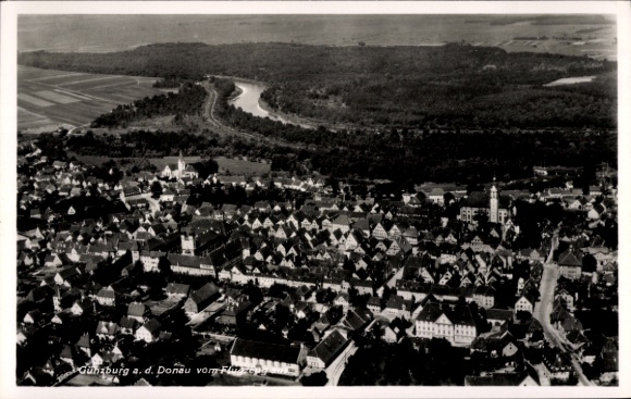 Postcard Günzburg in Swabia, aerial photograph of the town, river