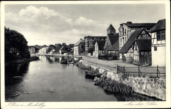 Postcard Plau am See Mecklenburg, On the Elde, half-timbered house, boats, church tower