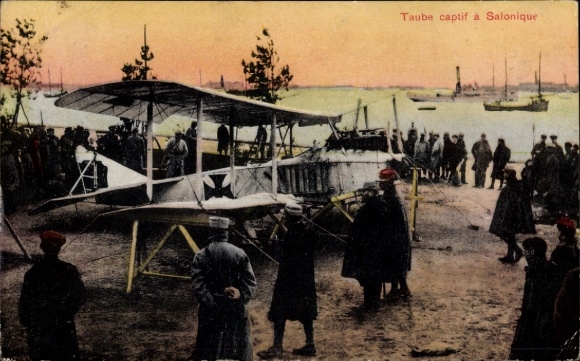 Ak Thessaloniki Saloniki Griechenland, Taube captif, Dt. Miliärflugzeug I. WK, Kriegsbeute, 1916