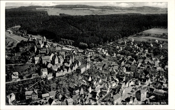 Ak Altensteig im Schwarzwald Württemberg, Luftaufnahme von  Schwarzwald, Häuser, Landschaft