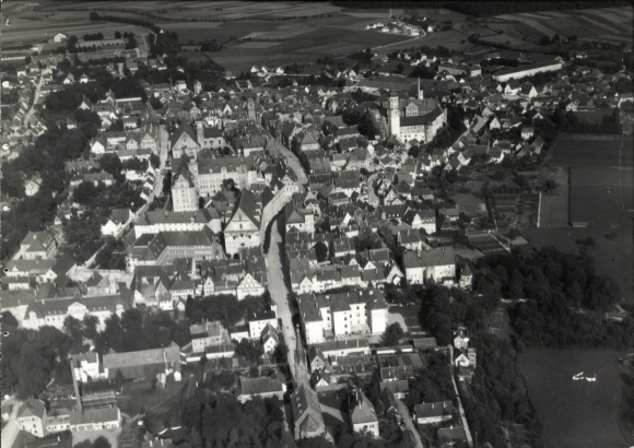 Ak Dillingen an der Donau , Stadtansicht von  aufgenommen von Luftverkehr Strähle aus Schorndorf