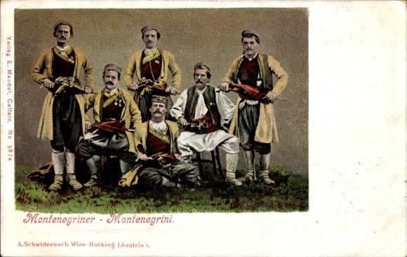 Postcard Montenegro, men in folk costumes