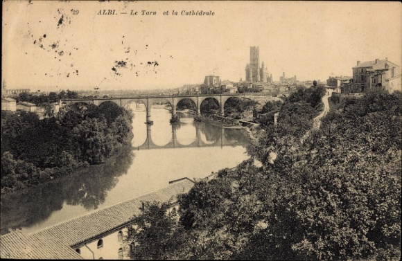 Postcard Albi Tarn, bridge over the Tarn, cathedral of beautiful river landscape.
