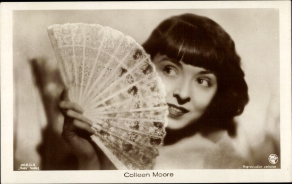 Postcard actress Colleen Moore, portrait, fan