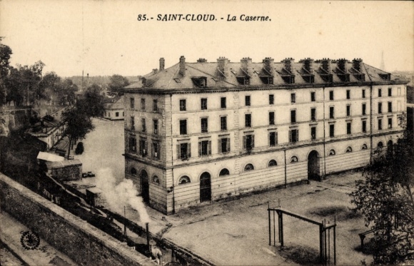 CPA Saint-Cloud Hauts-de-Seine, La Caserne